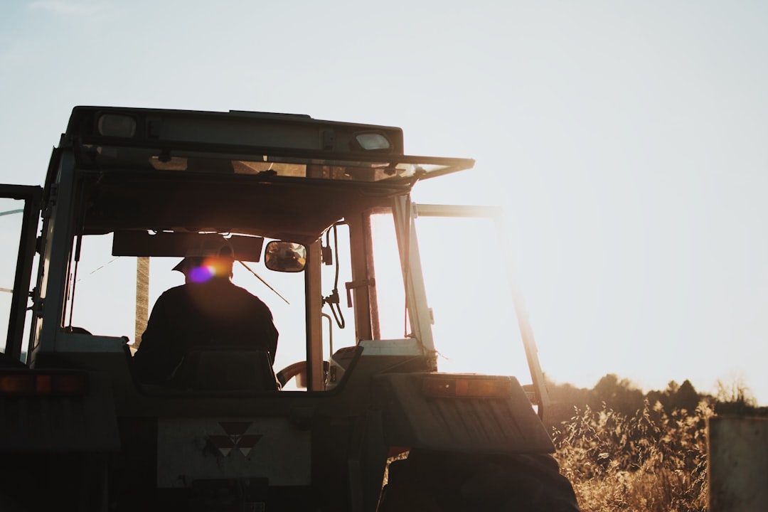 Farm Business Planning: A Comprehensive Approach to Succession, Business Models, and Risk Assessment